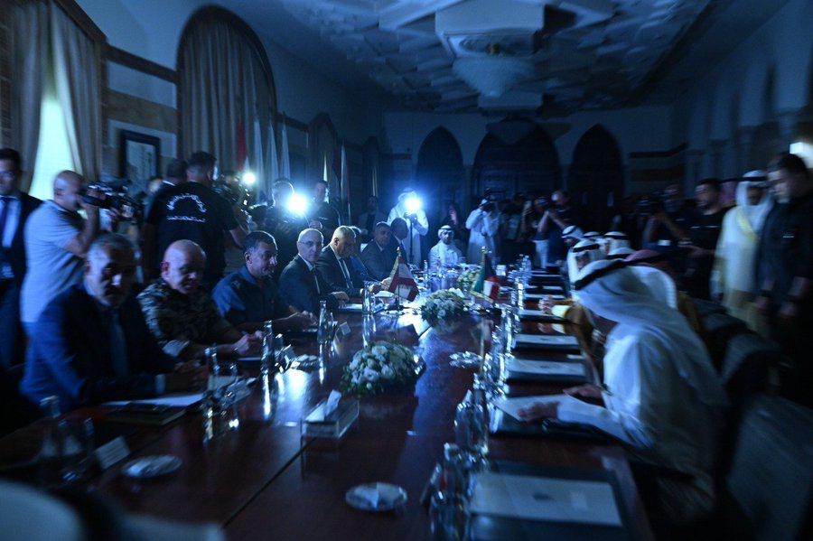 انقطاع الكهرباء خلال الاجتماع في وزارة الداخلية اللبنانية مع الوفد الكويتي