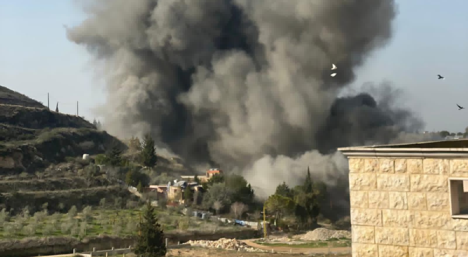 قوة من الجيش الاسرائيلي تتوغل في مدينة الخيام تحت وابل من القصف المدفعي واطلاق رشقات غزيرة