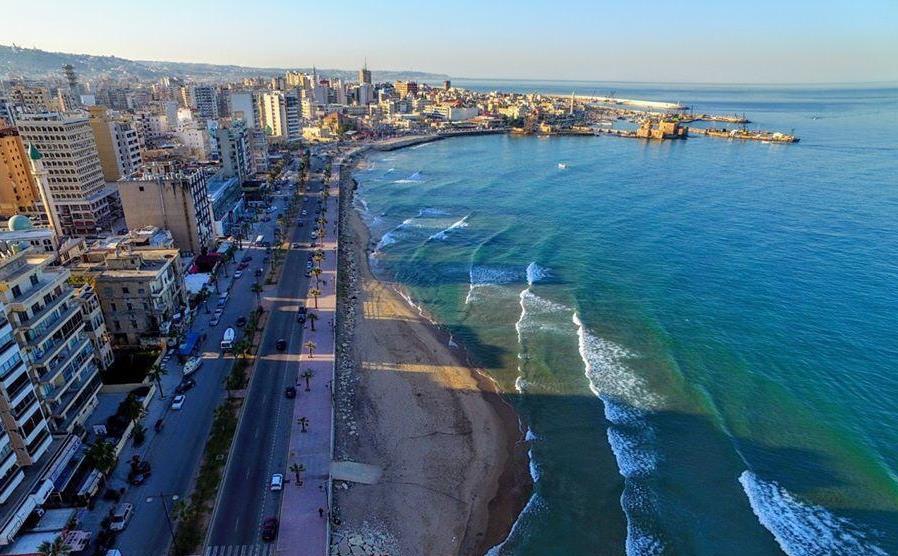 تم إخلاء سوق المصارف في صيدا وقطع الطرقات المؤدية له من الجهات كلها بعد إنذار أدرعي بقصف فروع القرض الحسن
