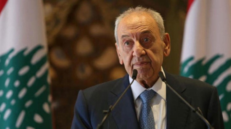 الرئيس بري تابع تطوّرات الأوضاع والمستجدات والجهود التي تُبذل لوقف العدوان، خلال لقائه رئيس الحكومة والسفير المصري لدى لبنان، علاء موسى