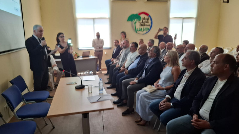 http://www.jezzinetahki.com/upload/je_news/multi_je_news_img/89171/je_news_89171_1782577463.9948c31e2dceaa82bd7f621eee7846611208.jpg