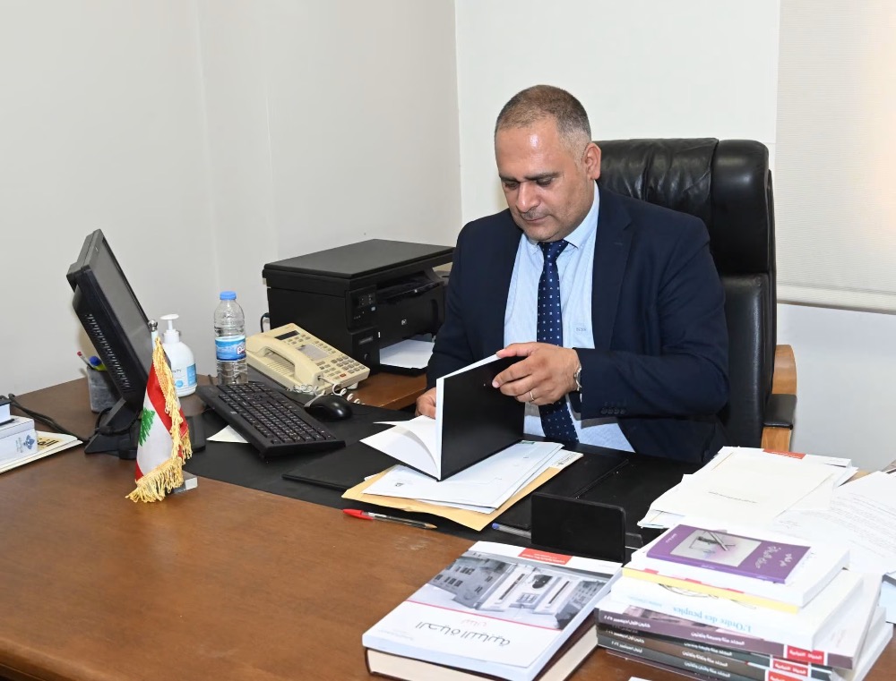 مسعد: بعد ما شبعتوا… حتى ميّ البحر بدكن تتقاسموها؟