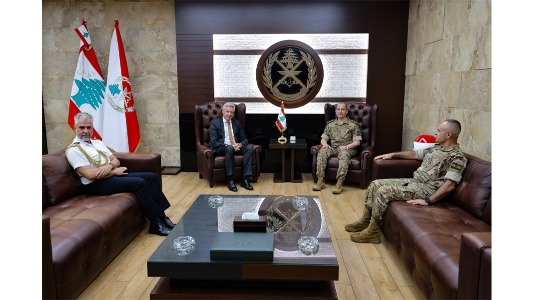قائد الجيش عرض مع السفير الألماني ونائب رئيس أركان الدفاع البريطاني مرحلة ما بعد "اليونيفيل"