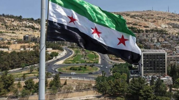 5 قتلى في هجوم على حافلة في وسط سوريا