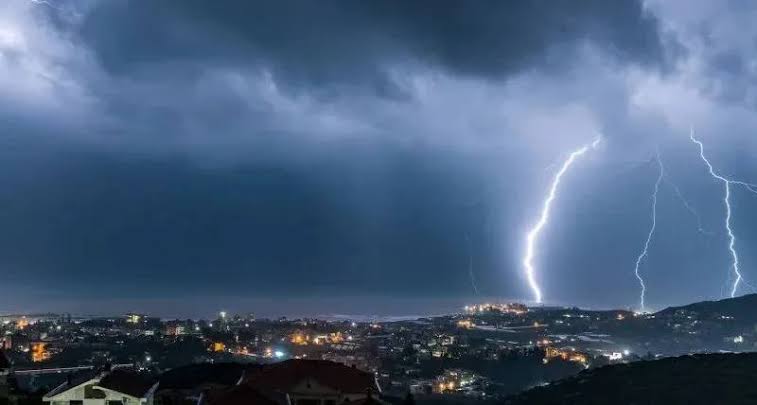 منخفض جوي يضرب لبنان اعتباراً من فجر الخميس مع أمطار وعواصف رعدية