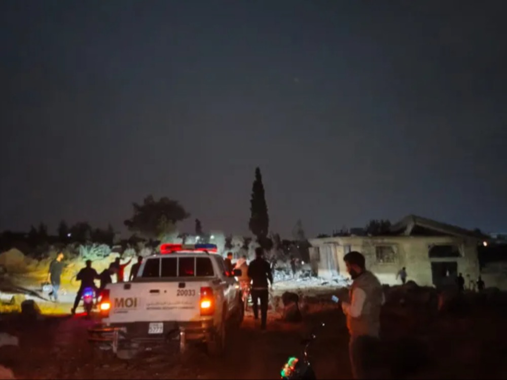 مدير صحة درعا: سقوط 5 ضحايا مدنيين جراء غارات جوية أردنية على عدد من المواقع في ريف درعا