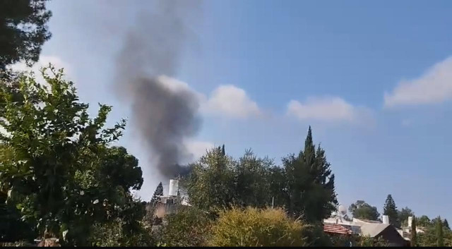 (بالفيديو) إصابة جنود إسرائيليين بعد إطلاق أكثر من 30 صاروخا من لبنان باتجاه الجولان