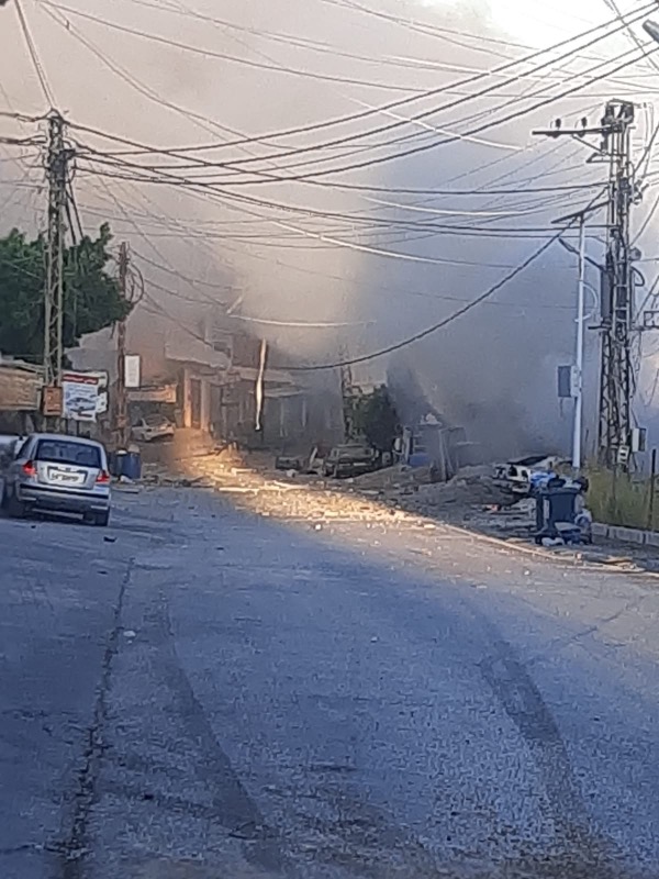 غارة طيردبا قرب محطة شاهين والطريق مقطوعة حتى الآن