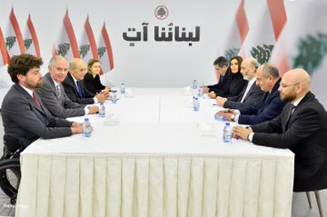 لساعة اجتمع جعجع بلودريان في معراب