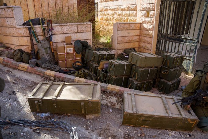 الجيش الإسرائيلي: مصادرة 10 آلاف وسيلة قتالية بجنوب لبنان!