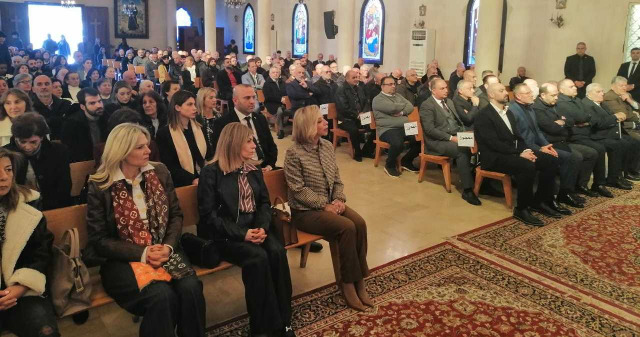 قداس في العيشية على نية رئيس الجمهورية في حضور اللبنانية الأولى وافراد الاسرة المطران عبدالله: كل التوفيق للرئيس عون في مهامه