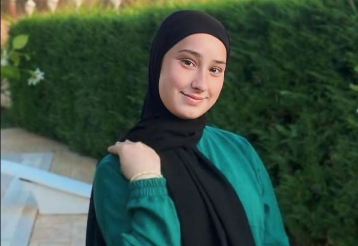 الصليب الأحمر ينقل جثمان الشهيدة خديجة عطوي من بلدة حولا إلى مستشفى تبنين الحكومي