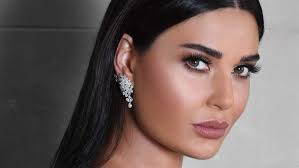بعد مرور سنة على وفاتها... سيرين عبد النور تستذكر والدتها