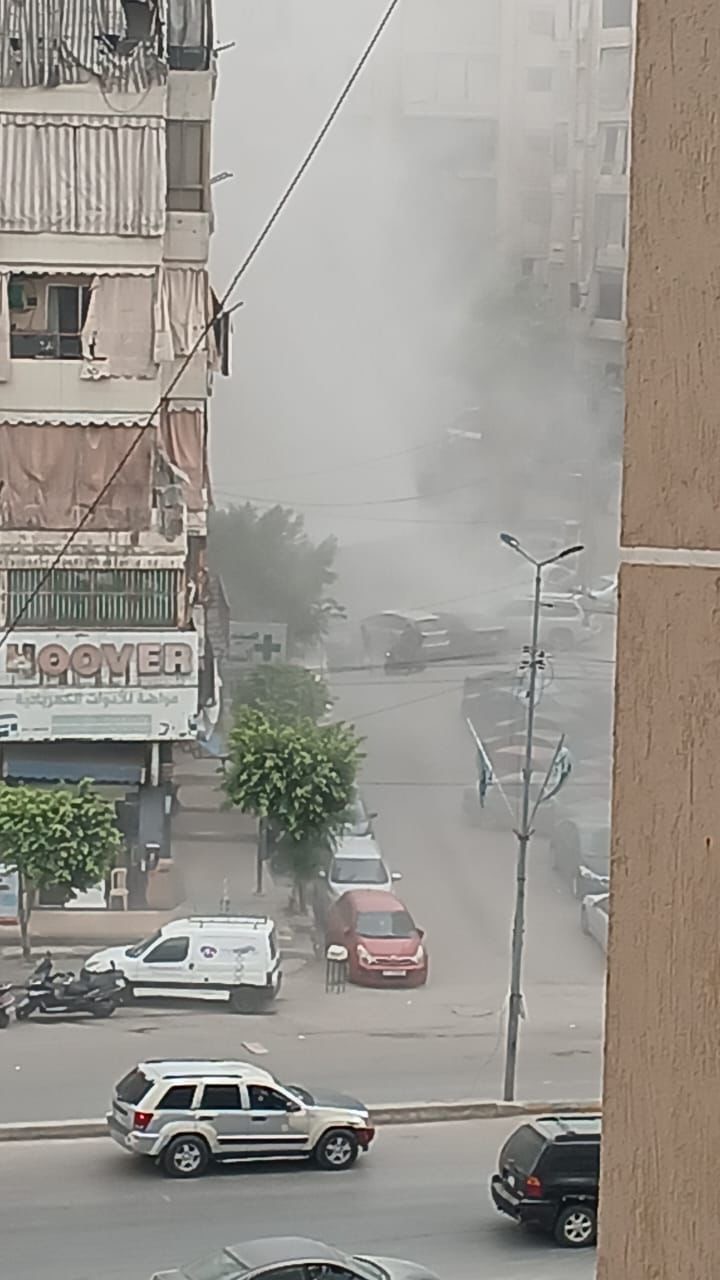 إزاالة مبنى فارغ آيل للسقوط منذ انتهاء الحرب في الكفاءات