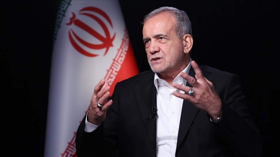 الرئيس الإيراني: لم نربط شؤوننا الداخلية بالمحادثات لكننا واثقون بأننا سنحقق إنجازات كبيرة إن توصلنا للسلام