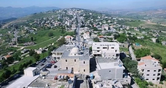 شباب القليعة يستنكرون ويطالبون قيادة حزب مسيحي بعدم التدخل في شؤون البلدة الانتخابية