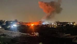 مصادر العربية: 3 غارات أميركية على شبكة اتصالات للحوثيين في حرف سفيان بعمران