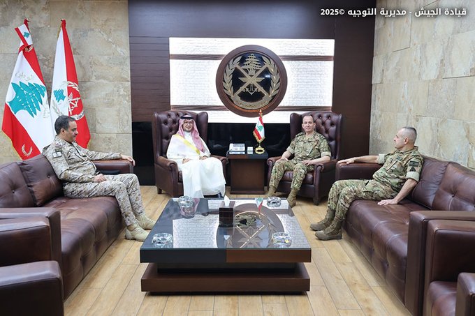 الأوضاع العامة في لبنان واملنطقة بين قائد الجيش وبخاري