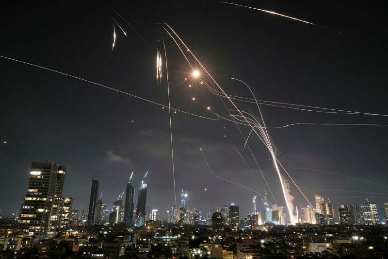 الخارجية الأمريكية: على مواطنينا غير القادرين على مغادرة إيران الاستعداد للبقاء في أماكنهم لفترات طويلة