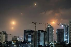 الجيش الإسرائيلي: استهداف العديد من مواقع إنتاج الأسلحة في جميع أنحاء إيران