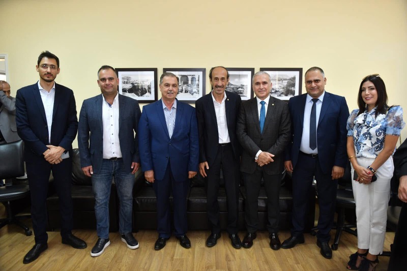 مهنئا رومانوس ونخلة بفوزهما… مسعد: أتمنى لهما التوفيق وسنبقى دائمًا إلى جانبهما لخير المنطقة