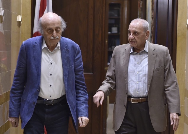 جنبلاط: المفاوضات في ملف الجنوب في يد أمينة مع بري والرؤساء الثلاثة ونحن نتمسك بالكيانات الحالية