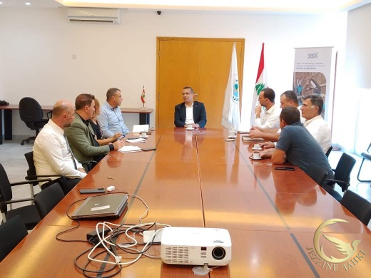 بعد اجتماعها بوزير الزراعة... جمعية النحالين الجزينية: رش حرش بكاسين كمرحلة تجريبية والتنسيق مع رومانوس لنقل خلايا النحل موقتًا