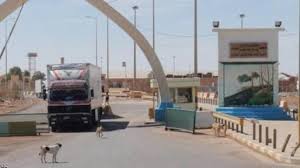"الأبونا" "شيخ" على المعابر السورية بنظر الموظف بعلم الدعدوش!