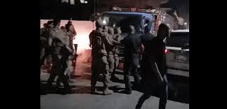 توتر وإطلاق نار في وادي خالد... الجيش يطارد شاحنة