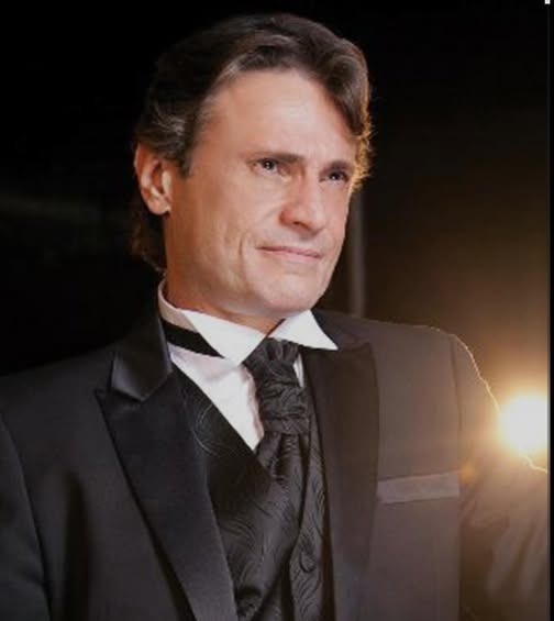 رحيل الممثل وليد العلايلي: مسيرة غنية بين المسرح والسينما والتلفزيون