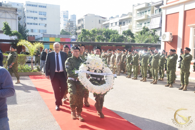 (بالصور) تكريم شهداء فوج حرس بيروت واشعال شعلة نصب الشهداء