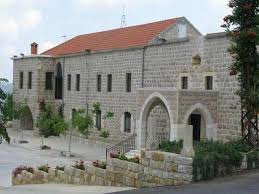 من دير مار بطرس وبولس في قطين إلى أهالي أنان: أبوابنا مفتوحة لمن يحتاج إلى مأوى الليلة