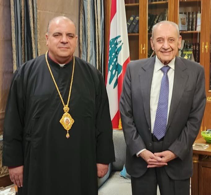 بري اتصل بالمطران إبراهيم مطمئناً إلى صحته