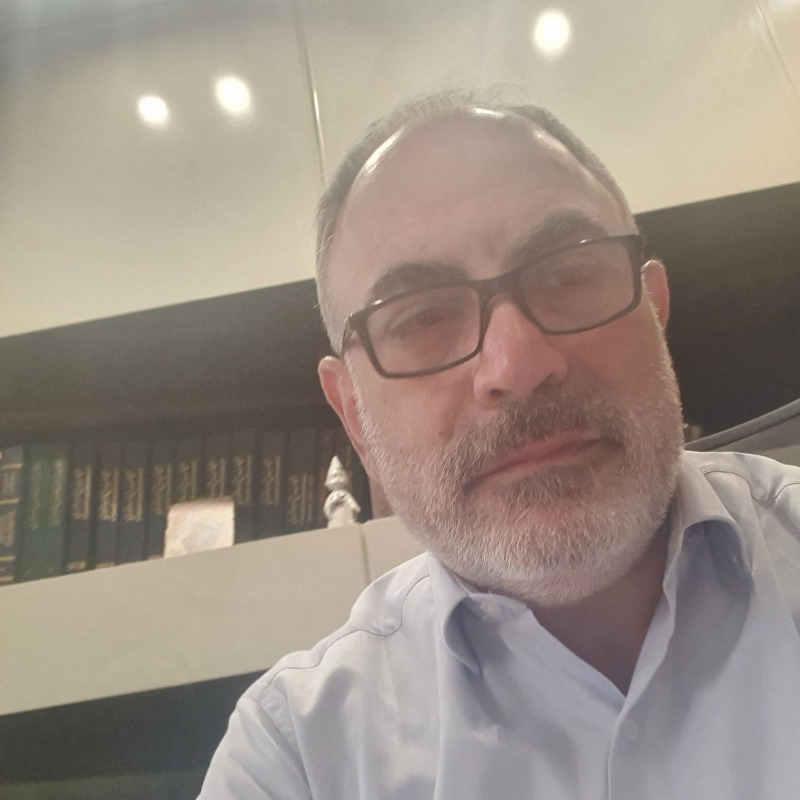 مسائلًا اتحاد بلديات جزين السّابق... أسود: أين الأموال والعقود الوهمية لنقل النفايات؟