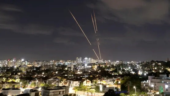 القناة 12 عن مصادر أمنية إسرائيلية: ردنا سيكون قاسيا على إطلاق الصواريخ من لبنان