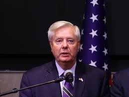 لا أثق بهيكل أبدا فهو يتجاهل حزب الله عمدا ولا ينزع سلاحه... غراهام: علينا أن نضع شخصاً على رأس الجيش اللبناني يكون مستعداً لاستخدام الجيش فعليًا