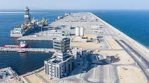 الطاقة العمانية: لا تأثير على الإمدادات والمشتقات النفطية بعد الهجوم على ميناء صلالة