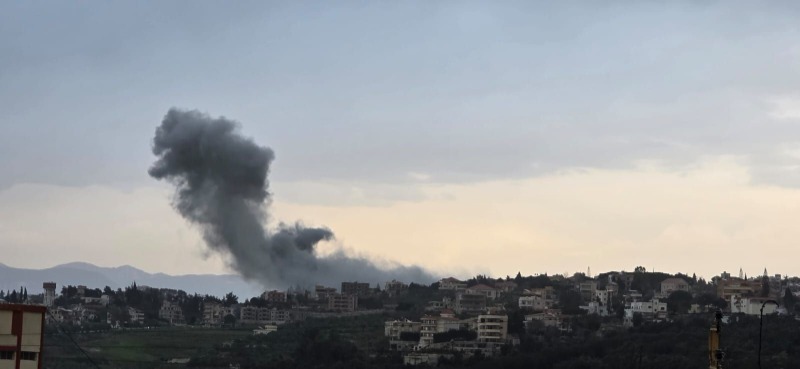 غارة على مسجد بلدة يحمر الشقيف - النبطية وقصف مدفعي على أرنون