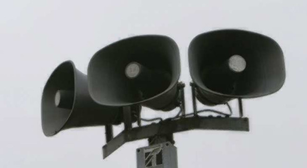 الجبهة الداخلية الإسرائيلية: صفارات الإنذار تدوي في مستوطنات الجولان إثر هجوم صاروخي من لبنان