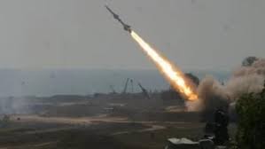 القناة 12 الإسرائيليّة: اعتراض صاروخَين في كريات شمونة