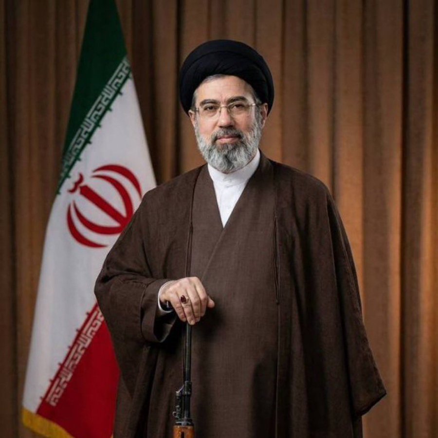 أصدر مجتبى خامنئي تعليماته بإجراء مفاوضات وإبرام اتفاقيات مع الولايات المتحدة.