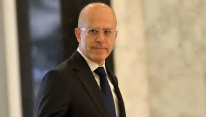 فادي مكي شارك في جلسة الحكومة بينما وزراء امل والحزب