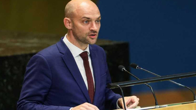 وزير الخارجية الفرنسي: كل شيء يدفعنا للاعتقاد بأن روسيا تساعد إيران في جهودها العسكرية التي تستخدم ضد أهداف أميركية