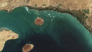 عراقجي: إغلاق مضيق هرمز إجراء مشروع