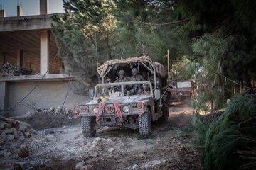 نبرة متضاربة بين القيادتين العسكرية والسياسية الاسرائيلية بشأن أهداف العملية في جنوب لبنان