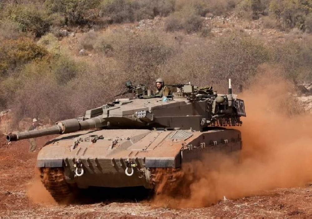 حزب الله: استهدفنا دبابة ميركافا شرق معتقل الخيام بصاروخ موجه وأصبناها