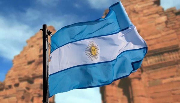 "رويترز": الأرجنتين تطرد القائم بالأعمال الإيراني من أراضيها