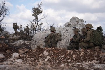 "الوكالة الوطنية": الجيش الاسرائيلي فجّر ما تبقى من منازل في عيتا الشعب وأصوات الانفجارات سُمعت حتى مدينة صور