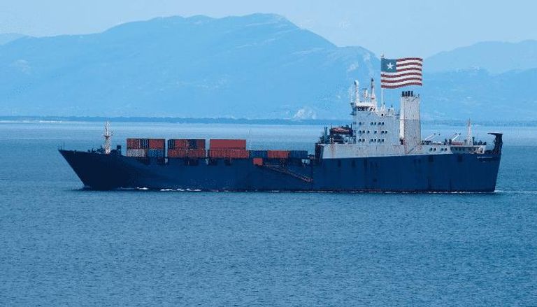 هيئة بحرية بريطانية: سفينة ثالثة ترفع علم ليبيريا تعرضت لهجوم قرب مضيق هرمز