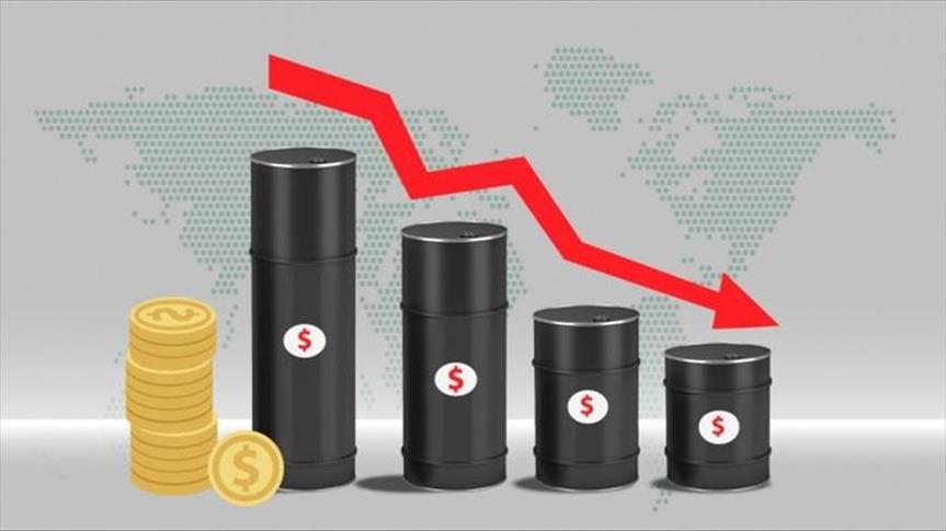 انخفاض سعر برميل خام برنت إلى ما دون 80 دولارا للمرة الأولى منذ آذار